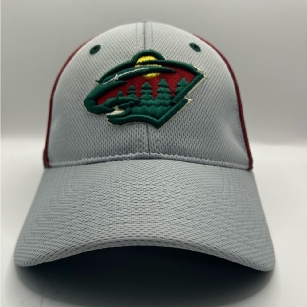 Minnesota Wild fitted mesh hat.